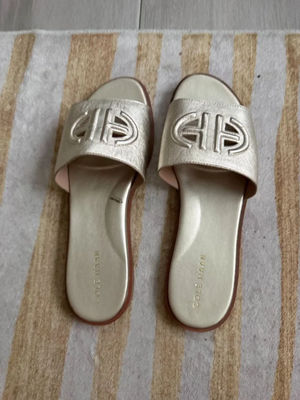 COLE HAAN Gold Leather Slide Sandals Size 10